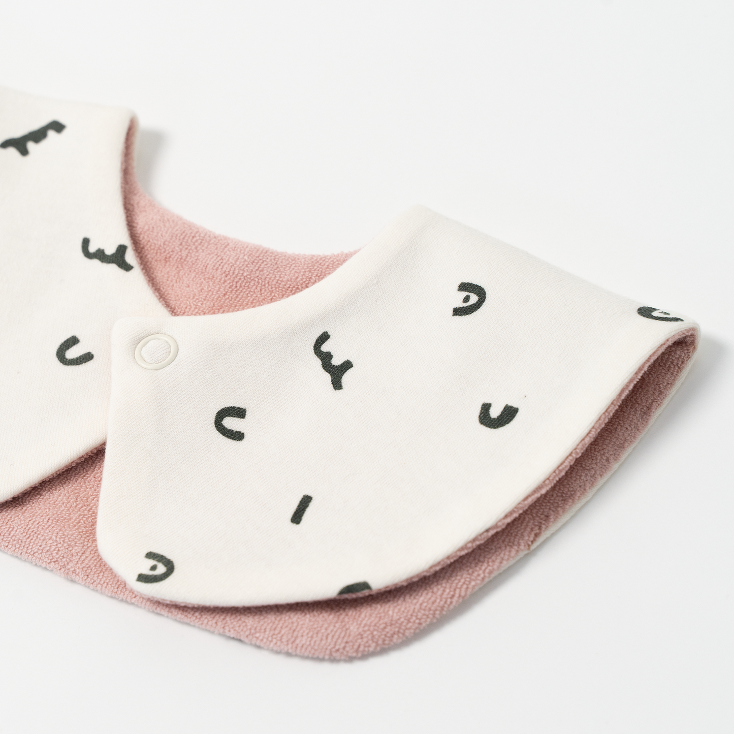 Logo 4way bib (strawberrymilk )